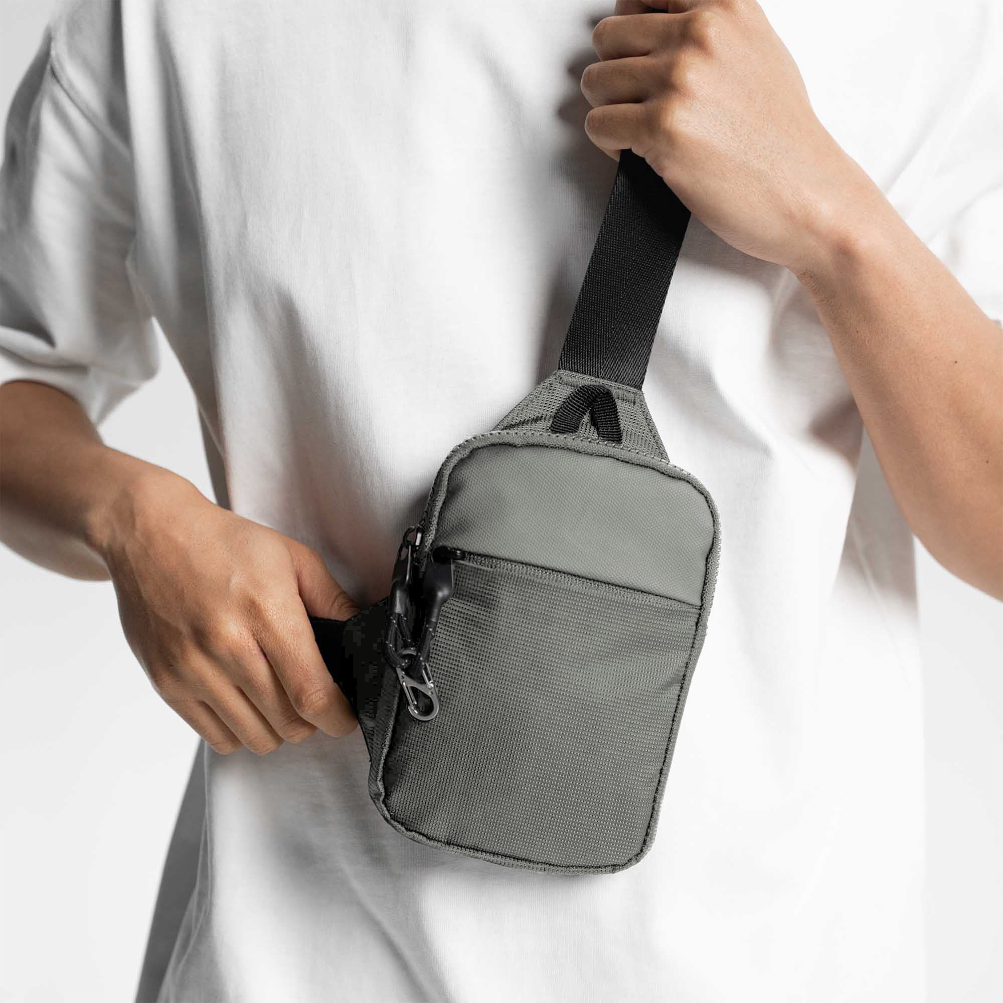 OLIVE GREEN TRAVEL SLING BAG